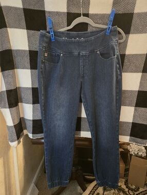 Belle by Kim Gravel Dark Blue Ankle Crop Pull-On Jeans